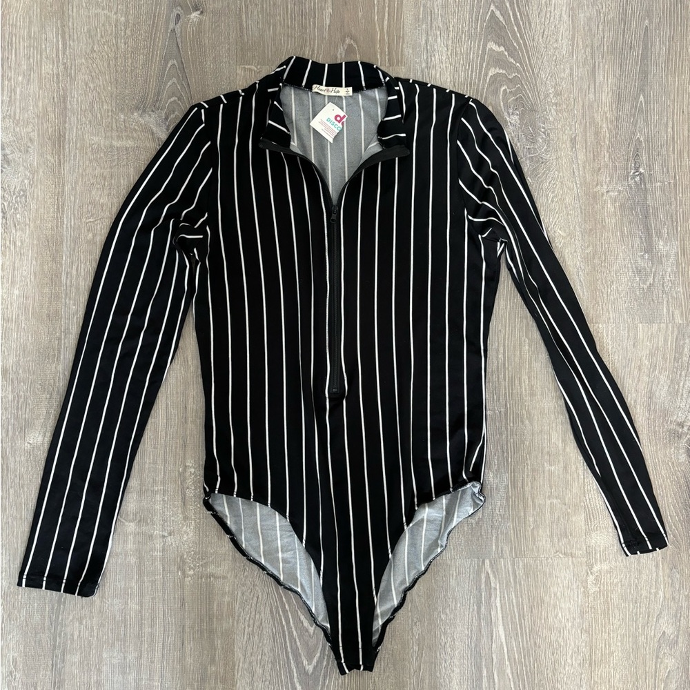 Heart and Hips Black And White Striped Bodysuit  Women's Size Large NWT's